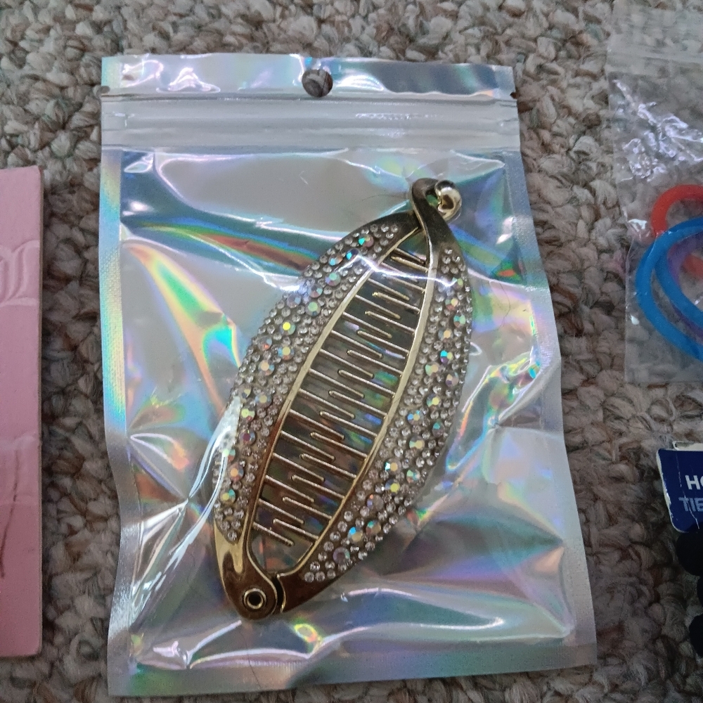 Hair Accessory Bundle - Picture 8 of 11